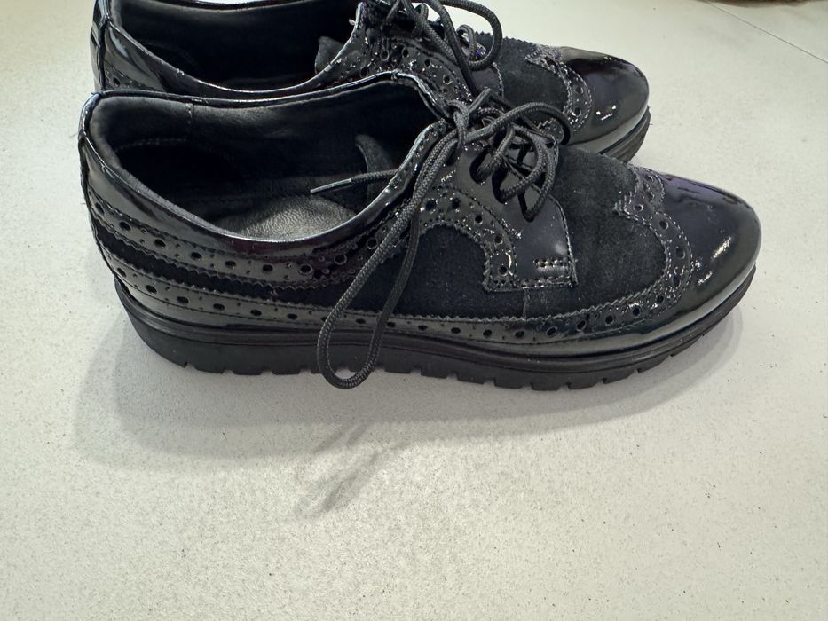 Лоуфъри лак и велур