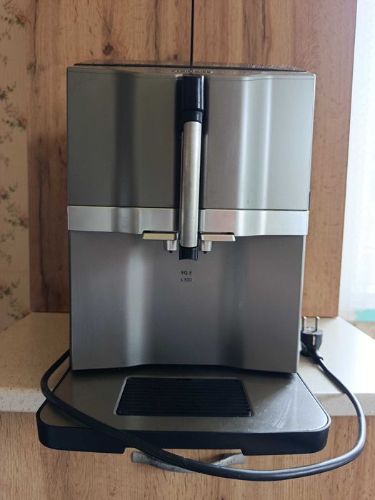 Кафе машина, кафе автомат серия Siemens EQ.3 s 300