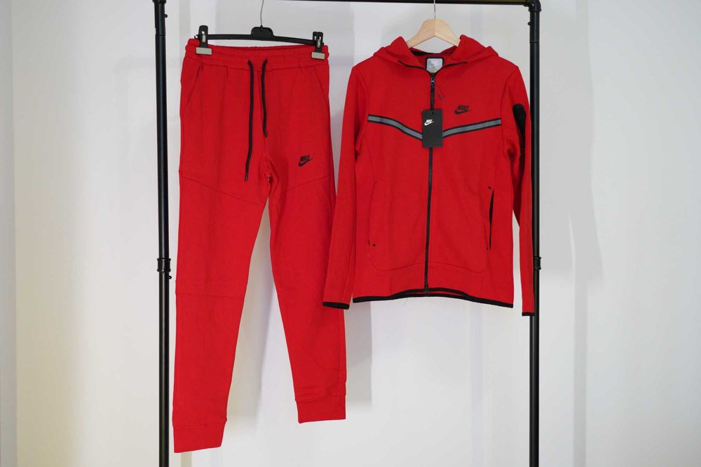 Trening Nike Tech Fleece, Model NOU 2025 -Calitate Premium baieti fete