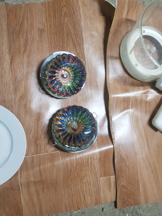 Продам споты на потолок