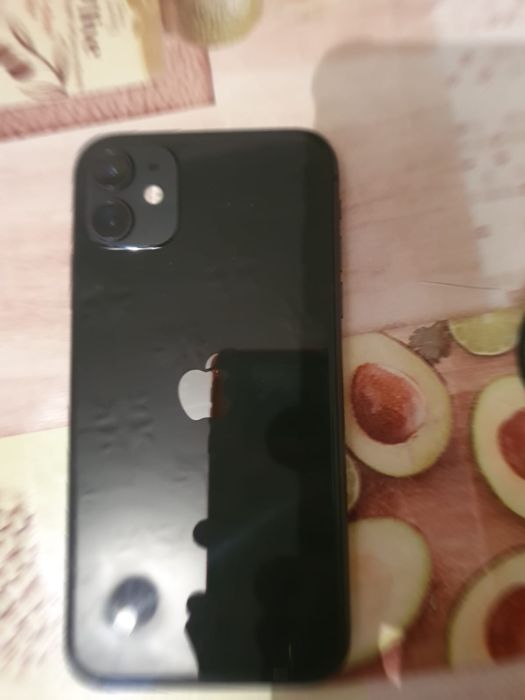 Продается айфон 11