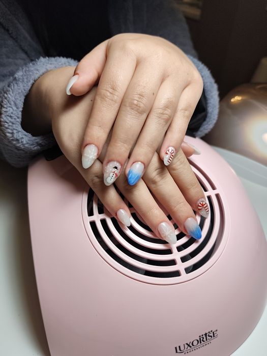 Unghii cu gel 60 lei!!! Apărători Patriei!!!