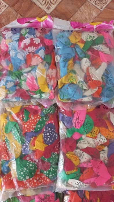 Шарики в упаковке с рисунком