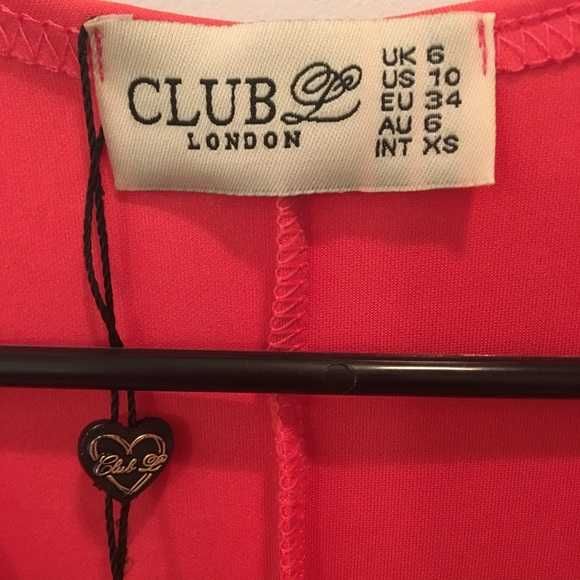 Нова рокля Club of London