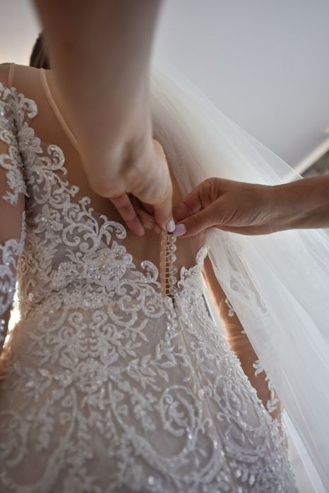 Rochie de mireasa eleganta, stil sirenă - marimea S