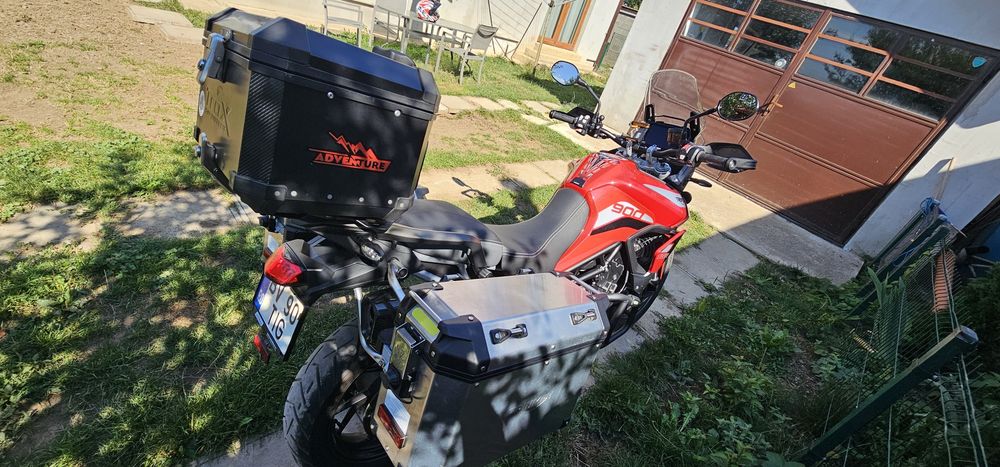 Triumph Tiger 900 GT – echipare Touring / Adventure