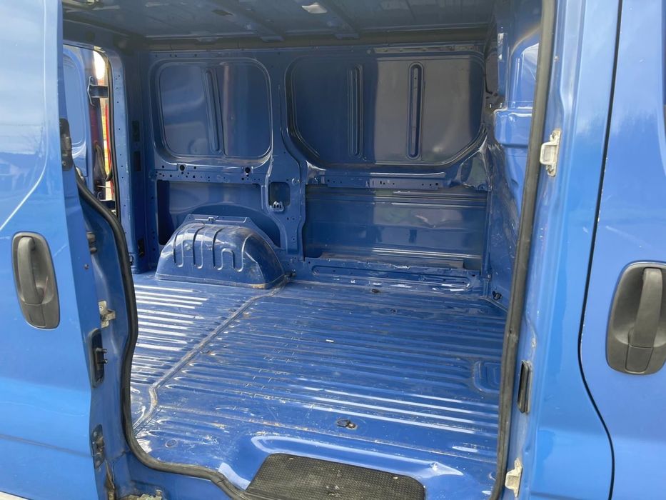 Opel Vivaro  3 locuri