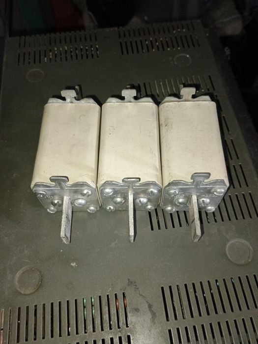 ПН-2 100а плавкие вставки