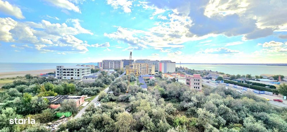 Vedere unica la mare si lac! Apartament spatios cu 4 camere in Marina