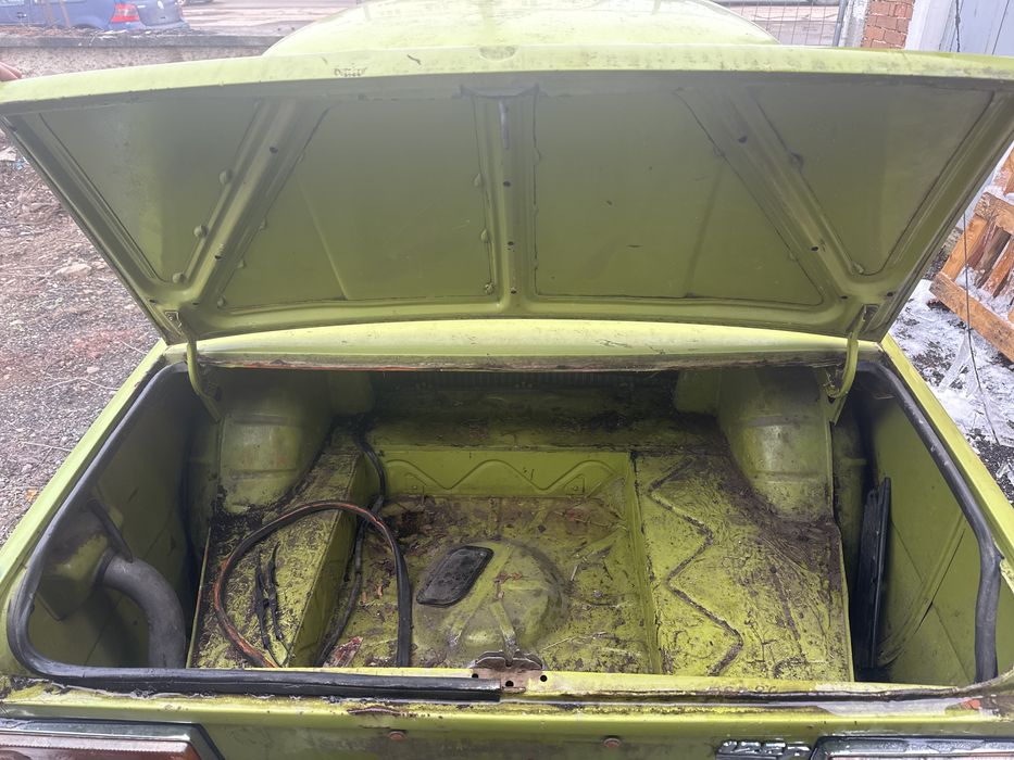 Полски Fiat 125p (1981) цял за части