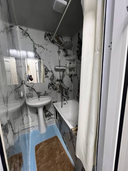 2 . Xonalik kvartira sotiladi manzil sagdiyana doktor O yonida yul ust