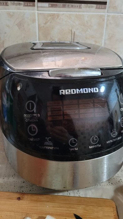 Мультиварка Redmond