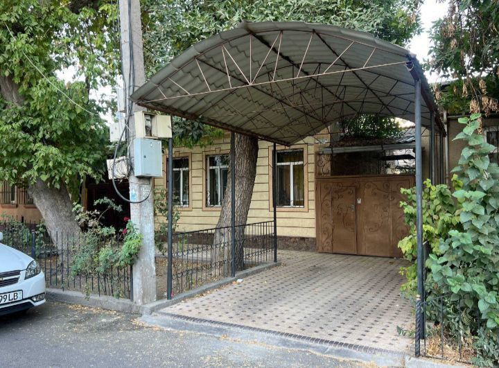 Продается дом 3сотки Яккасарай 6 комнат