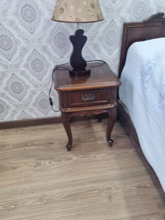 Продается Румынская спальная антикварият