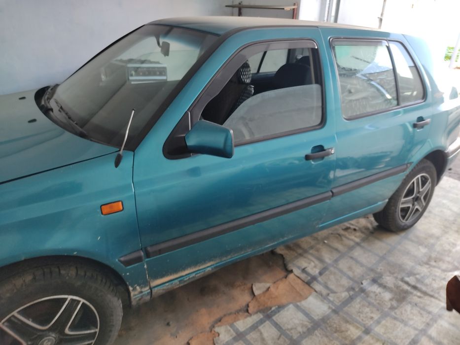 Продам гольф 3 1.8 моно