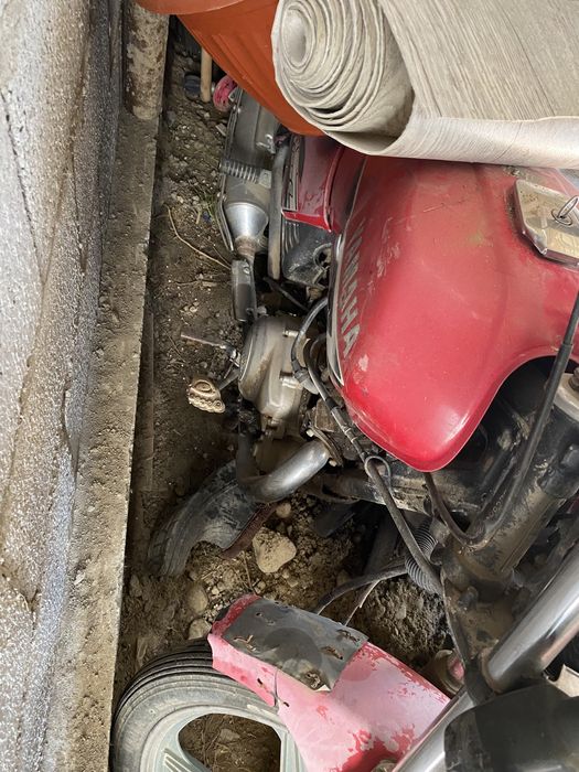 Мотоцикл Yamaha япошка