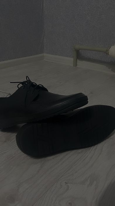 Продаются туфли большого размера