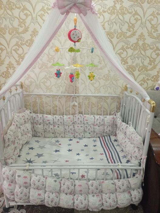 Продаю детскую кроватку