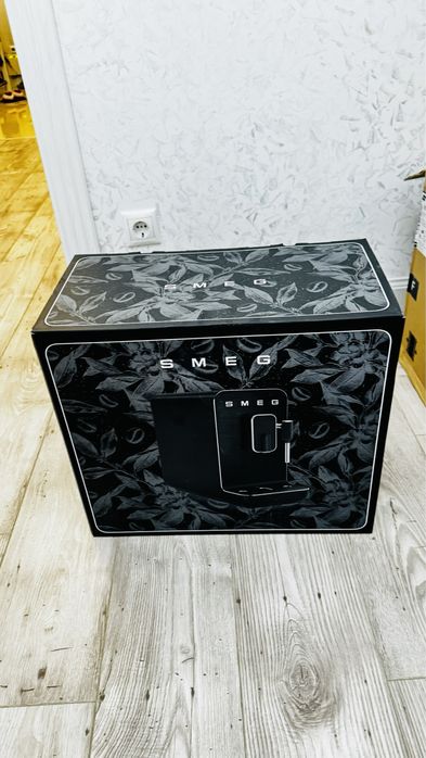 Кофе машина smeg