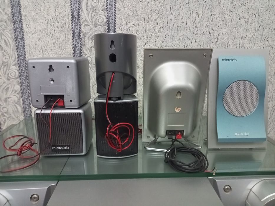 Продам колонки microlab,