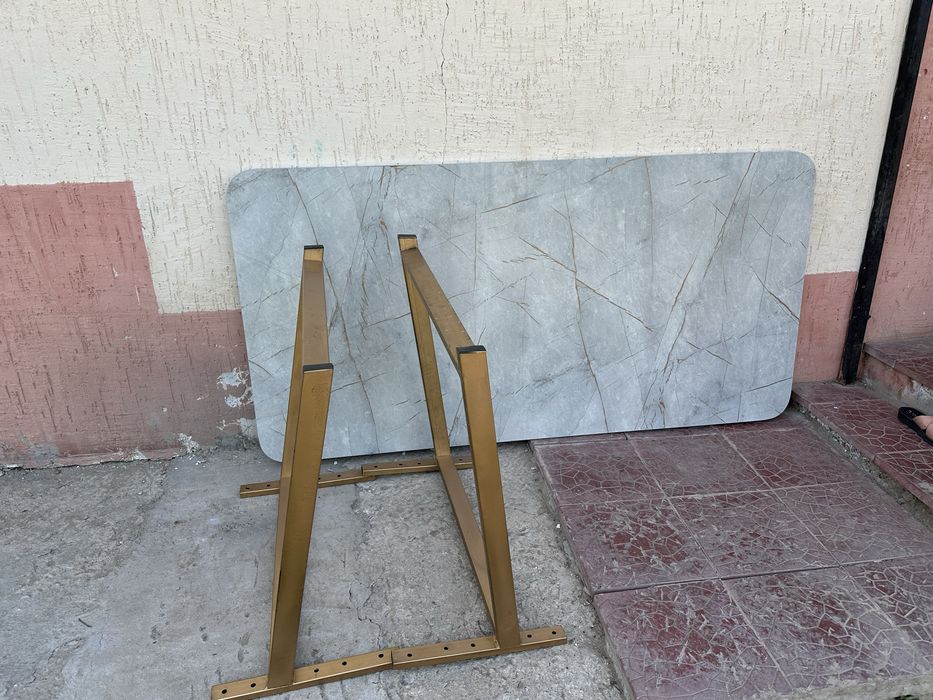 Продам стол 2 метра