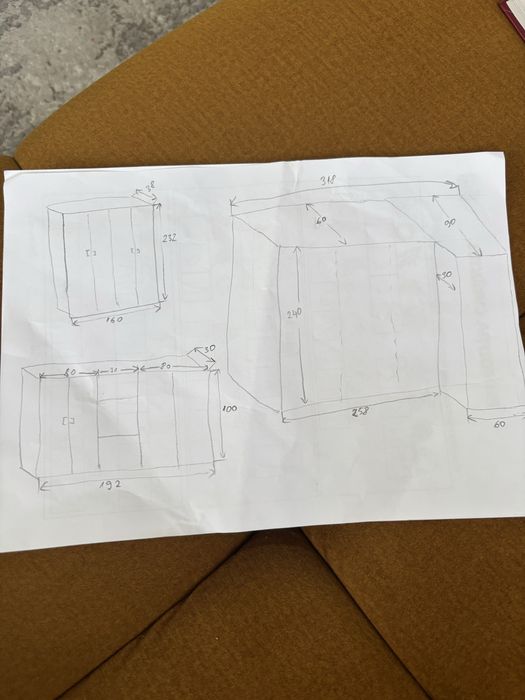 Vand mobila superba camera, 3 dulapuri mari si incapatoare