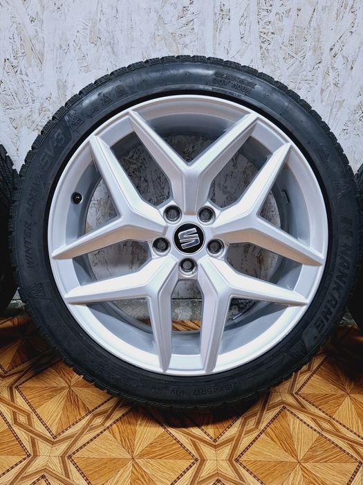 Set Jante cu anvelope iarna  215 45 17 Originale Seat Ibiza 6F R17
