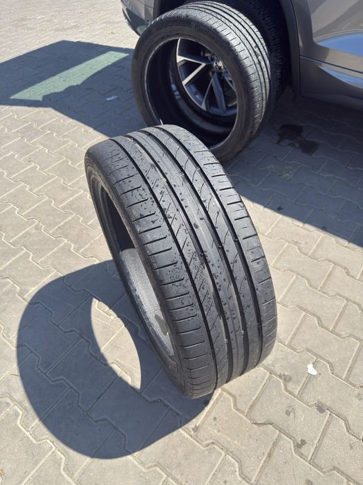 Anvelope Vara Continental 235/45 R20 DOT 2023