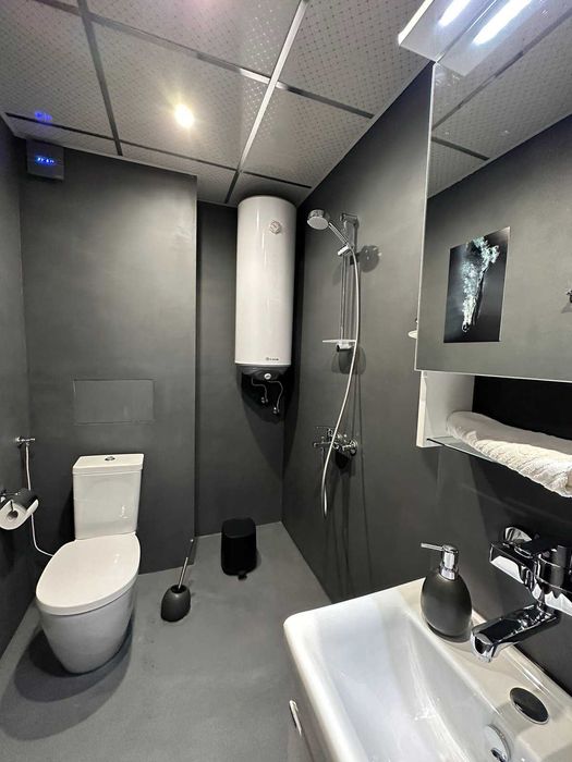 Дава се под наем Двустаен апартамент в Бургас, Център - 60 кв.м за 765 € - Снимка #4