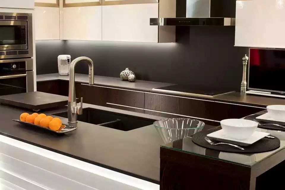 Столешницы из искусственный камень акрил, кварц гранит