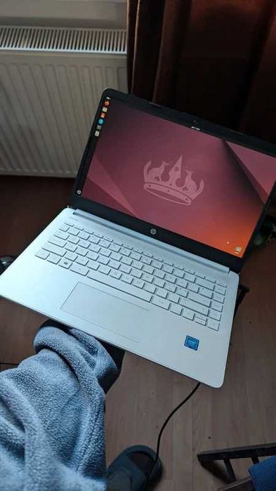 Laptop HP 14s – Funcționează Perfect