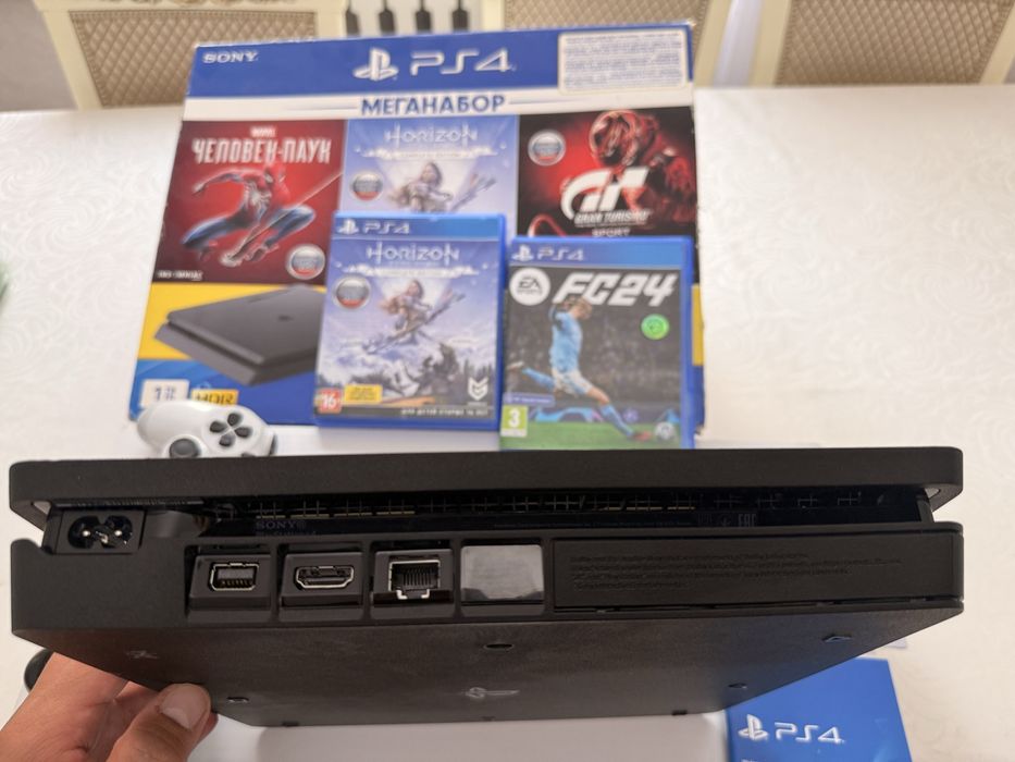 Plastation 4 продам Плэйстэйшн