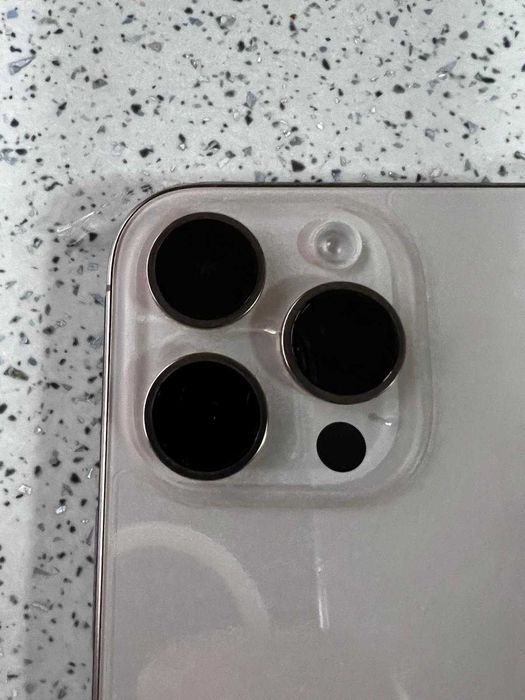 iPhone 16 Pro Max Desert Titanium 256GB GARANTIE+FACTURA