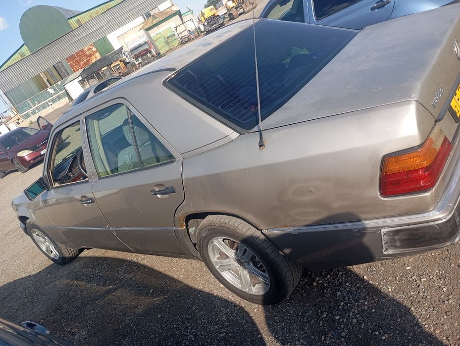 Mercedes Benz Е 200