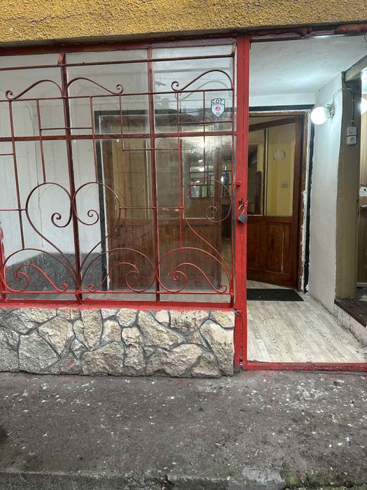 Отдавам под наем помещение 35 кв.м