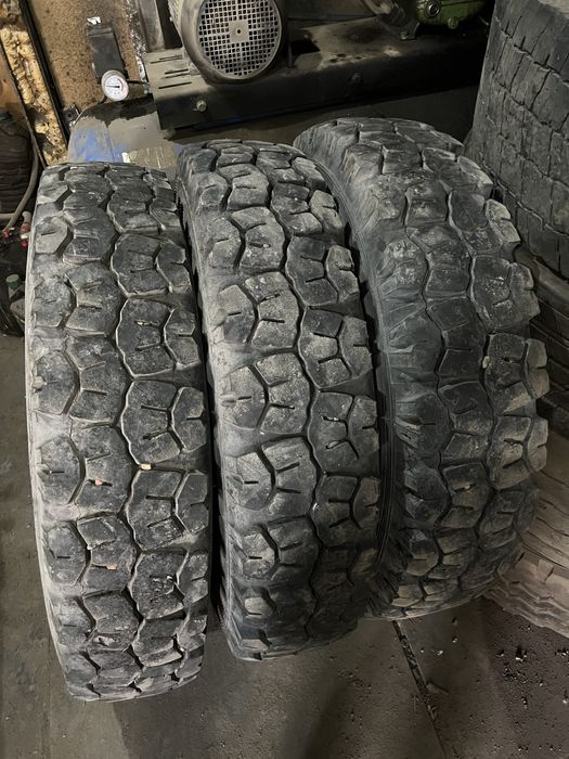 Продам 9.00R20 4 колеса