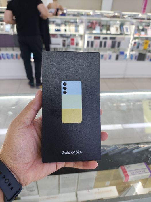 Samsung S24 новый