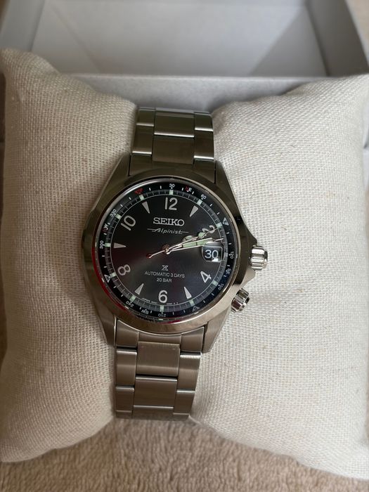 SEIKO Prospex Alpinist ‘Summit Black’ SPB505J1