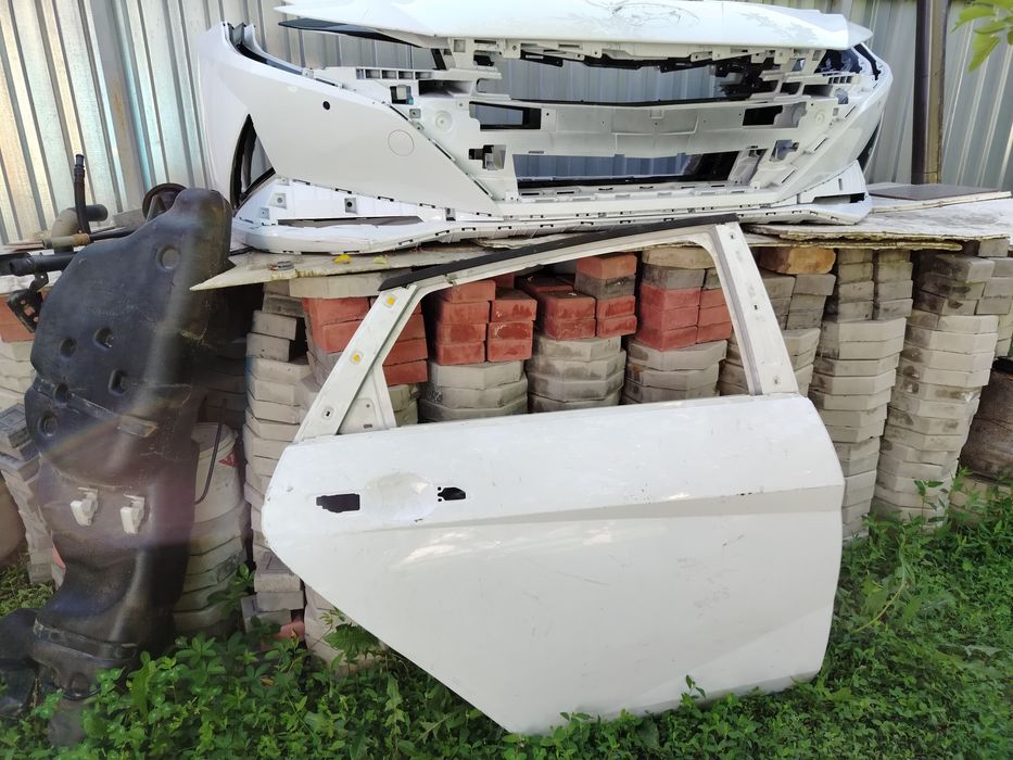 Двери Elantra CN 7