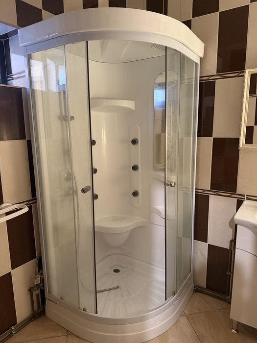 De vanzare cabina de dus masina de spalat