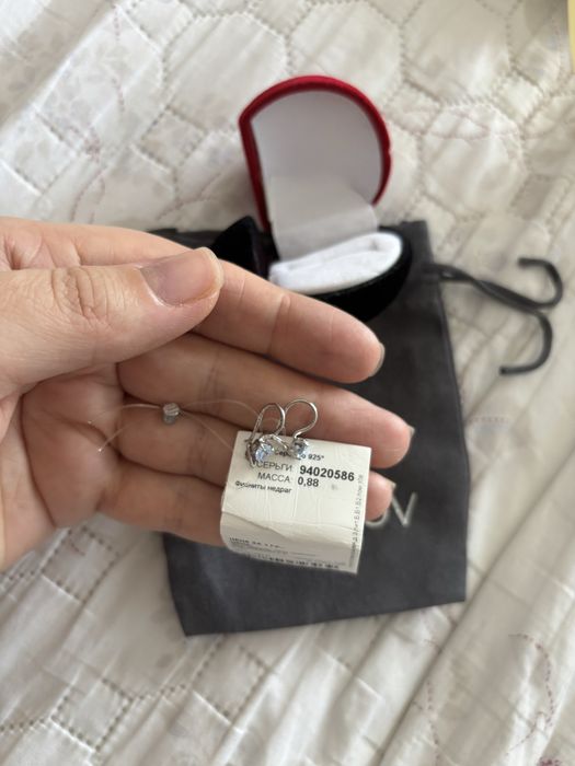 Продам серьги серебро