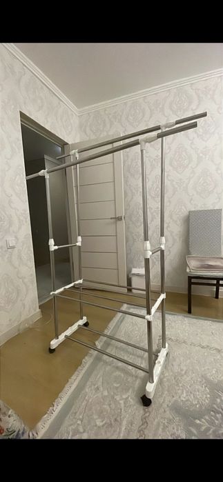 Продается новая гардеробная вешалка