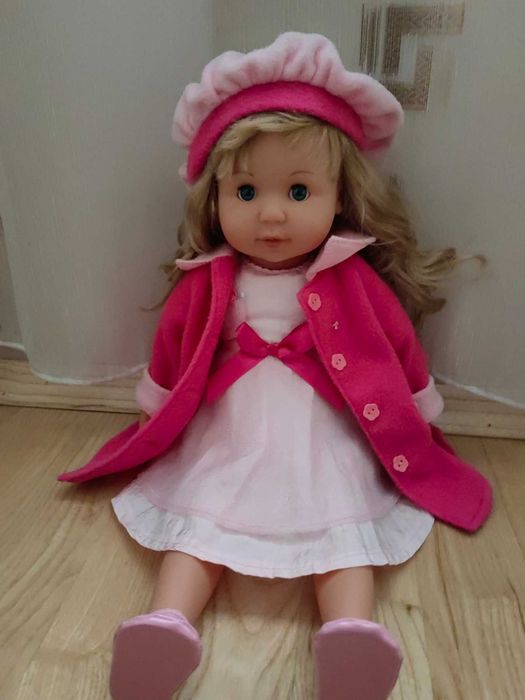 Bayer пееща и говореща кукла Мария