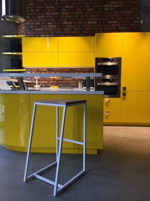 Бар столове от масив и желязо