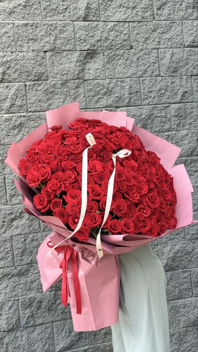 Цветы , Метровые розы с доставкой /самовывоз