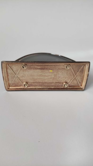 Масивен метален салфетник