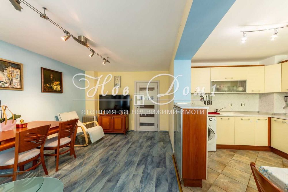 Дава се под наем Тристаен апартамент в Варна, Чайка - 100 кв.м за 765 € - Снимка #1