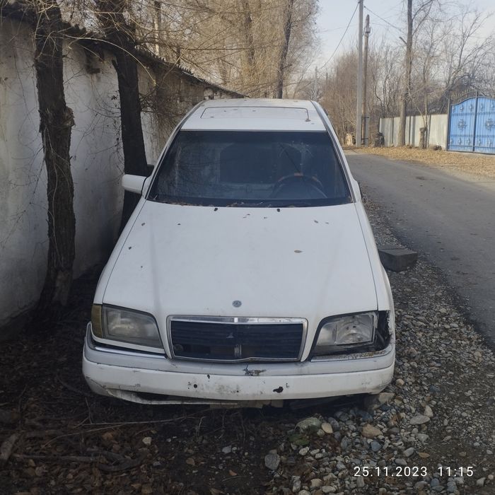 Продам Мерседес С 180