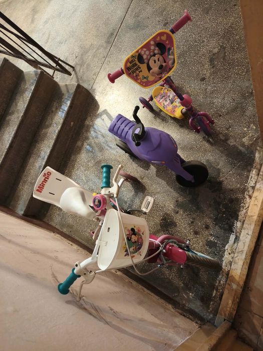 Vand bicicleta ,trotineta ,motocicleta