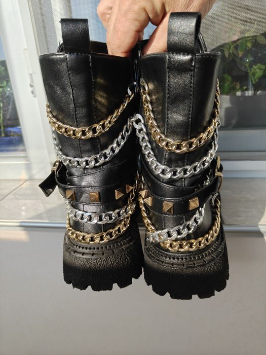 Дамски боти-като нови